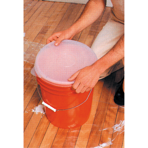 Couvercles &agrave; enfoncer Saver Lid pour seaux Cintas