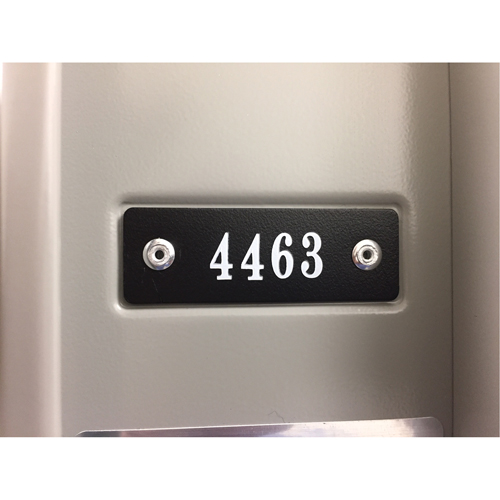 Plaque num&eacute;rot&eacute;e pour casier Cintas