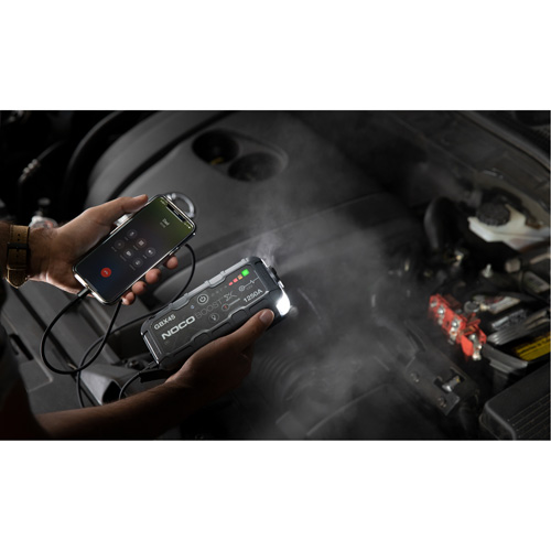 GBX45 Boost&reg; X Jump Starter Cintas