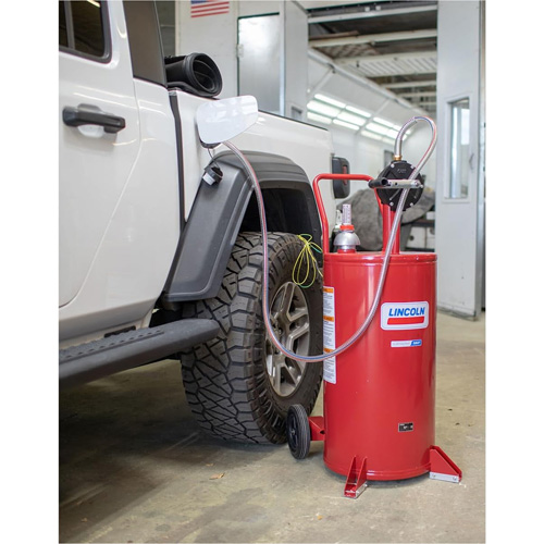 Chariot &agrave; carburant en acier de 25 gallons avec pompe rotative bidirectionnelle Cintas