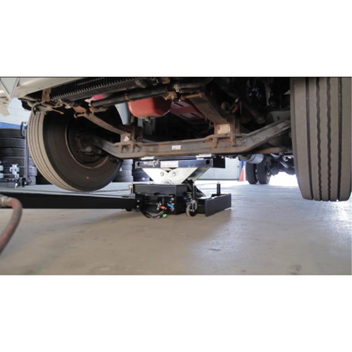 Floor Service Jack, 12 Ton(s) Capacity, 7-1/2" Lowered, 15-3/4" Raised, Air Hydraulic Cintas