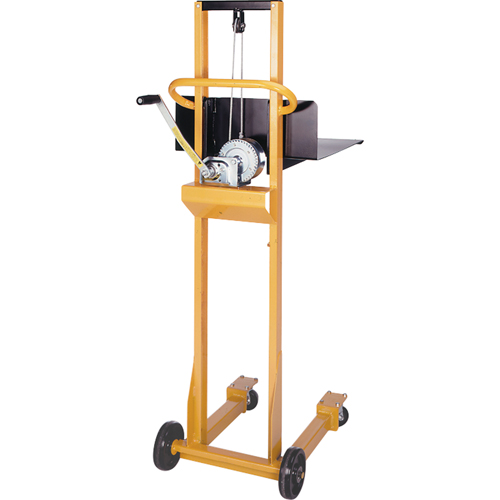 Empileur &agrave; plateforme Easy-Lift, M&eacute;canisme Treuil manuel, Capacit&eacute; de 500 lb, Levage max de 52" Cintas