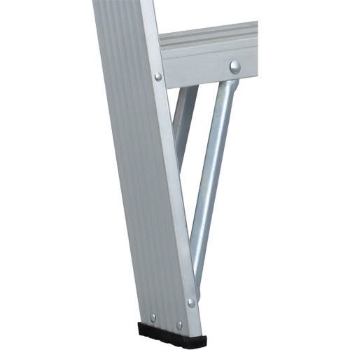 Commercial Duty Stepladders (2400 Series), 4', Aluminum, 225 lbs. Capacity, Type 2 Cintas