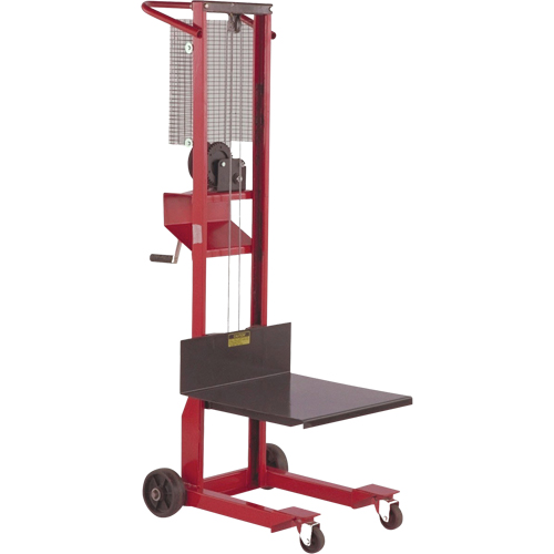 Empileur &agrave; plateforme, M&eacute;canisme Treuil manuel, Capacit&eacute; de 500 lb, Levage max de 54" Cintas