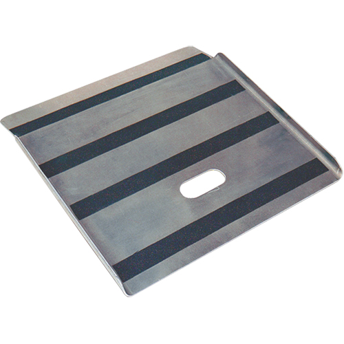 Aluminum Curb Ramp, 750 lbs. Capacity, 27" W x 27" L Cintas