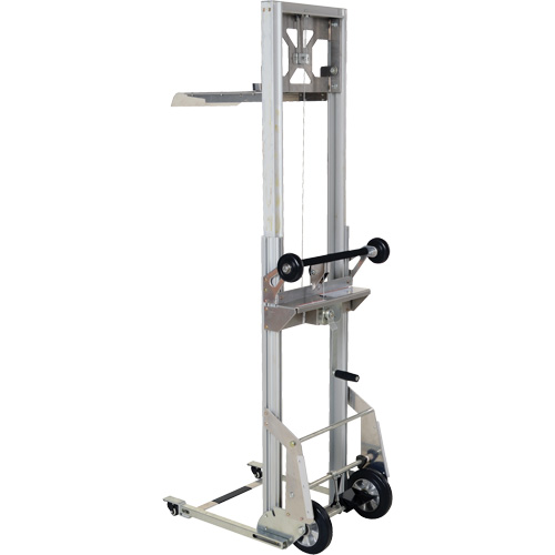 Appareil de levage portatif en aluminium, M&eacute;canisme Pompe au pied, Capacit&eacute; de 200 lb, Levage max de 61" Cintas