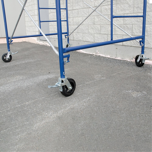 Tour d'&eacute;chafaudage compl&egrave;te avec roulettes, 66-2/10" p x 177-1/2" h Cintas