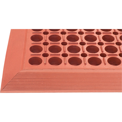 Tapis de s&eacute;rie Competitor, &agrave; fentes, 3' x 5' x 7/8", Orange, Caoutchouc naturel Cintas