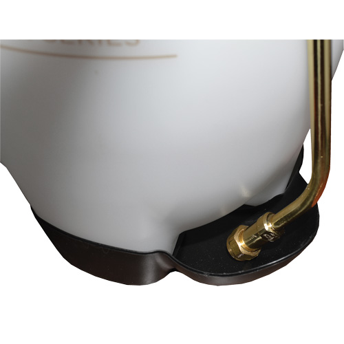Industrial & Contractor Series Concrete Compression Sprayer, 3 gal. (13.5 L), Polyethylene, 24" Wand Cintas