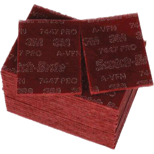 Tampons manuels Scotch-Brite 7447, Oxyde d'aluminium, 9" x 6", Grain Tr&egrave;s fin Cintas