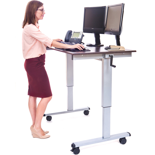 Postes de travail ajustables pour travail assis et debout , , 48-1/2" h x 48" la x 32-1/2" p, Noyer Cintas