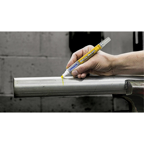 Marqueur de peinture avec pointe moyenne Brite-Mark, Liquide, Jaune Cintas