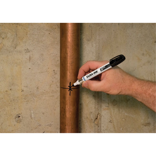 Dura-Ink&reg; 80 Permanent Marker, Black, Medium Tip Cintas