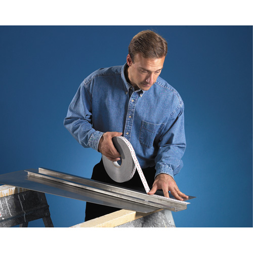 3939 Duct Tape, 9 mils, Silver, 48 mm (2") x 55 m (180') Cintas