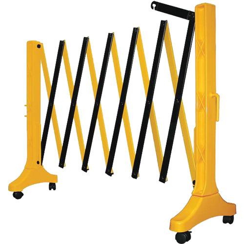 Xpandit Barricade, 36" H x 11.5' L, Black/Yellow Cintas