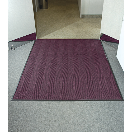Waterhog&reg; Eco Elite Matting, Wiper/Scraper, 4' x 6' x 3/8", Maroon Cintas