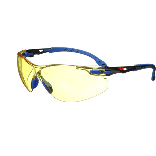 Lunettes de s&eacute;curit&eacute; Solus avec lentilles Scotchgard, Lentille Ambr&eacute;e, Antibu&eacute;e, R&eacute;pond ou surpasse la norme CSA Z94.3 Cintas