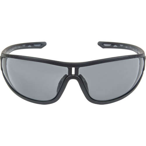 Lunettes de s&eacute;curit&eacute; de s&eacute;rie Z3000, Lentille Grise/fum&eacute;e, Anti-&eacute;gratignures, ANSI Z87+/R&eacute;pond ou surpasse la norme CSA Z94.3 Cintas