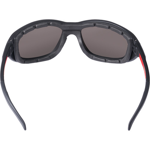Lunettes de s&eacute;curit&eacute; performantes avec joint, Lentille Noir, Polaris&eacute;, R&eacute;pond ou surpasse la norme CSA Z94.3 Cintas