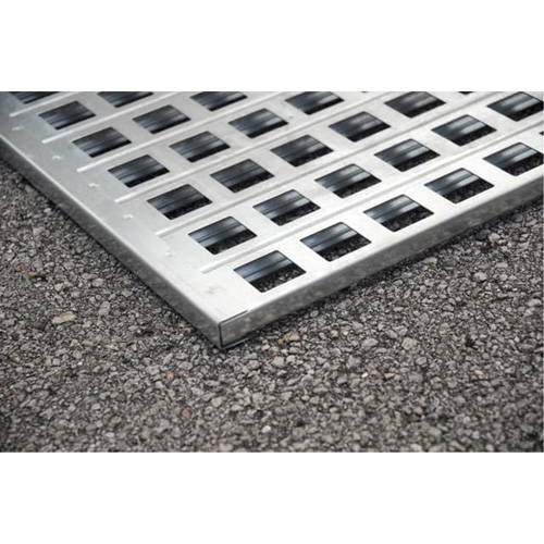 4-Drum Steel Ultra-Spill Pallet&reg;, 68 US gal. Spill Capacity, 49.1" x 47.1" x 10.9" Cintas