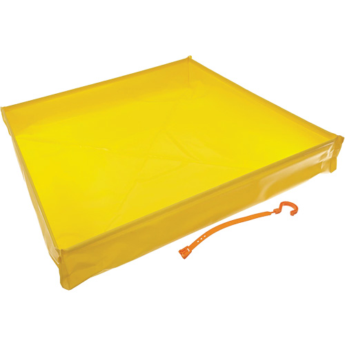Flexible Ultra-Utility Tray&reg;, 30" L x 30" W x 4.8" H, 9.5 US gal. Spill Capacity Cintas