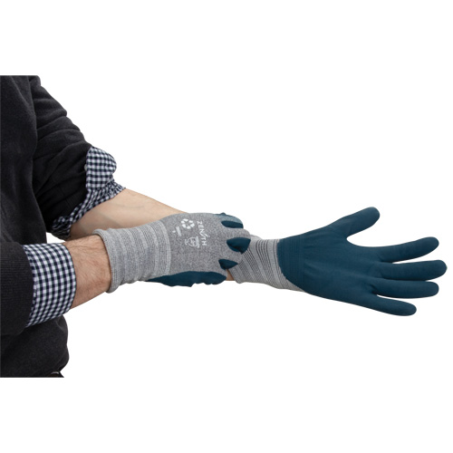 Gants &eacute;cologiques enduits et l&eacute;gers, 9, R&ecirc;vetement Mousse de nitrile, Calibre 15, Enveloppe en Polyester/rPET Cintas