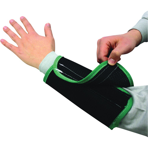 Kut Gard&reg; 2-Ply Cane Mesh Sleeve, Nylon, 9", ASTM ANSI Level A4, Black Cintas