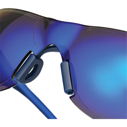Lunettes de s&eacute;curit&eacute; Adapt Lite, Lentille Miroir bleu, Antibu&eacute;e/Anti-&eacute;gratignures, ANSI Z87+/R&eacute;pond ou surpasse la norme CSA Z94.3 Cintas