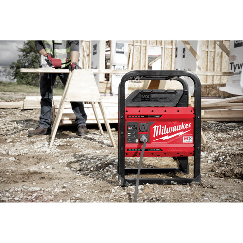 Bloc d'alimentation MX Fuel Carry-On, 1800 W/3600 W, Lithium-ion, 20-4/5" ha x 12" la x 15" p x 49,7 lb Cintas