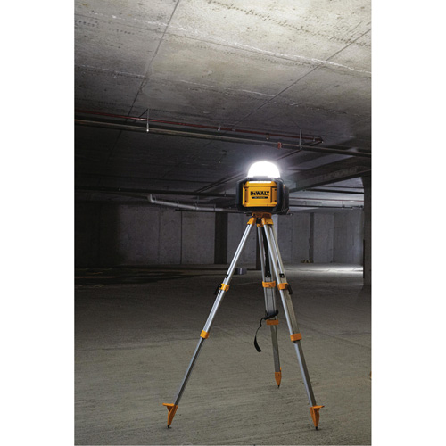 Baladeuse polyvalent sans fil Tool Connect 20V Max, DEL, 5000 lumens, Boîtier en Plastique Cintas