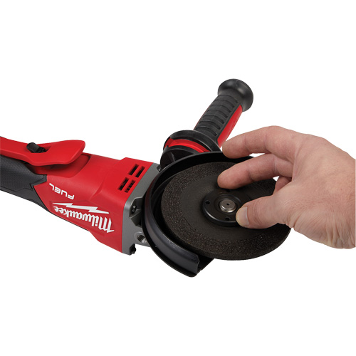 M18 Fuel Flathead Braking Grinder with Lock-On Slide Switch, 18 V, 5" Chuck, Lithium-Ion Cintas