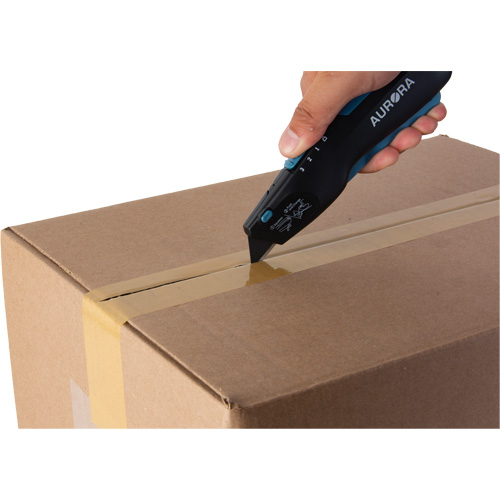 Retractable Safety Knife , Stainless Steel, Heavy-Duty, Plastic/Aluminum Handle Cintas