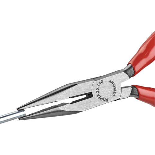 Pince &agrave; bec long avec couteau, 5-1/2" lo Cintas