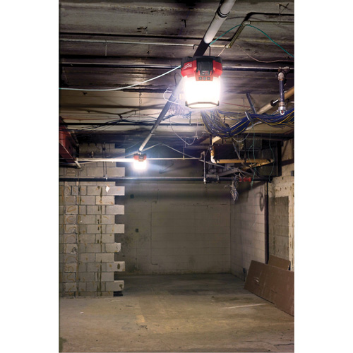 Lampe de chantier compacte M18 RADIUS avec ONE-KEY, DEL, 4400 lumens Cintas