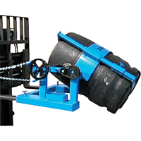 Leveur de baril pour chariot &eacute;l&eacute;vateur, Baril de 55 gal. US (45 gal. imp.), Capacit&eacute; 1500 lb/680 kg Cintas