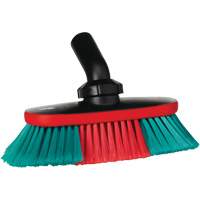 Brosse avec t&ecirc;te ajustable et alimentation en eau pour v&eacute;hicules de la s&eacute;rie Transport Cintas