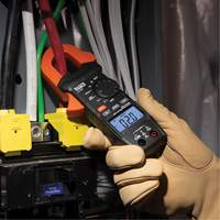 Trousse dessai &eacute;lectrique avec pince-m&egrave;tre Cintas