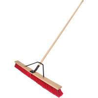 Balai-brosse &agrave; manche renforc&eacute;, 36", Moyen, Soies PVC Cintas