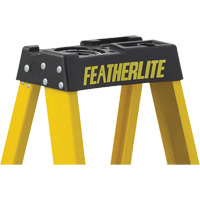 Industrial Heavy-Duty Stepladders (6900 Series), 4', Fibreglass, 300 lbs. Capacity, Type 1A Cintas