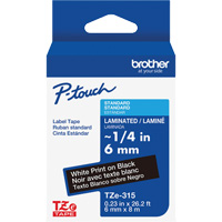 Ruban lamin&eacute; TZe-315 pour &eacute;tiqueteuses P-Touch compatibles avec les rubans TZe, Blanc sur noir, Largeur de 0,23" Cintas