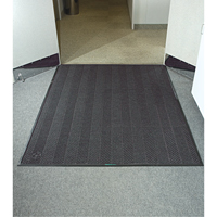 Waterhog&reg; Eco Elite Matting, Wiper/Scraper, 3' x 5' x 3/8", Grey Ash Cintas