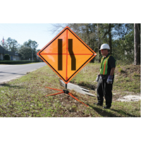 Panneau de construction enroulable - Tilt-Adjust prenez la voie de gauche, 36" x 36", Vinyle, Pictogramme Cintas