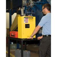 Mini-armoires de s&eacute;curit&eacute; Sure-Grip EX pour produits inflammables, 2 gal., 1 Porte(s), 17" La x 22" h x 8" p Cintas
