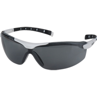 Lunettes de s&eacute;curit&eacute; s&eacute;rie Z1500, Lentille Grise/fum&eacute;e, Anti-&eacute;gratignures, R&eacute;pond ou surpasse la norme CSA Z94.3 Cintas