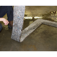 Spilltration Husky Strips, Oil Only, 64" x 8", 4 gal. Absorbancy Cintas