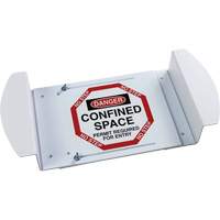 Panneau pour trou d'homme "Danger Confined Space Permit Required For Entry", 21" x 30", Polystyr&egrave;ne, Anglais Cintas