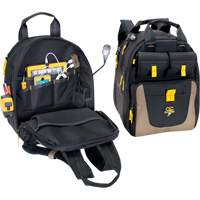 Sac &agrave; dos avec prises de recharge pour appareils &eacute;lectroniques, 15" lo x 10-1/2" la, Noir, Polyester Cintas