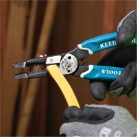 Outil polyvalent Klein-Kurve pour d&eacute;nuder, couper et sertir les fils, 8-1/4" lo, 8 - 20 AWG Cintas