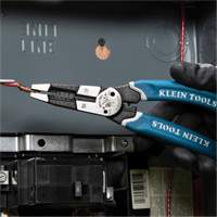 Outil polyvalent Klein-Kurve pour d&eacute;nuder, couper et sertir les fils, 8-1/4" lo, 8 - 20 AWG Cintas