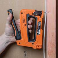 Loose Cable Stapler, 5/16"/1/4"/11/32" Staples Cintas